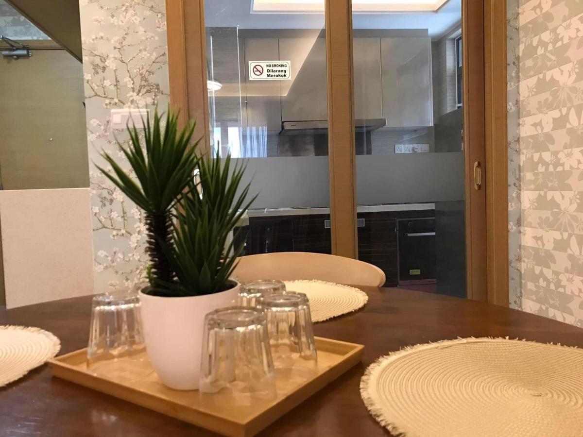 R&F Princess Cove Premium Homestay Famaily Johor Bahru Eksteriør billede